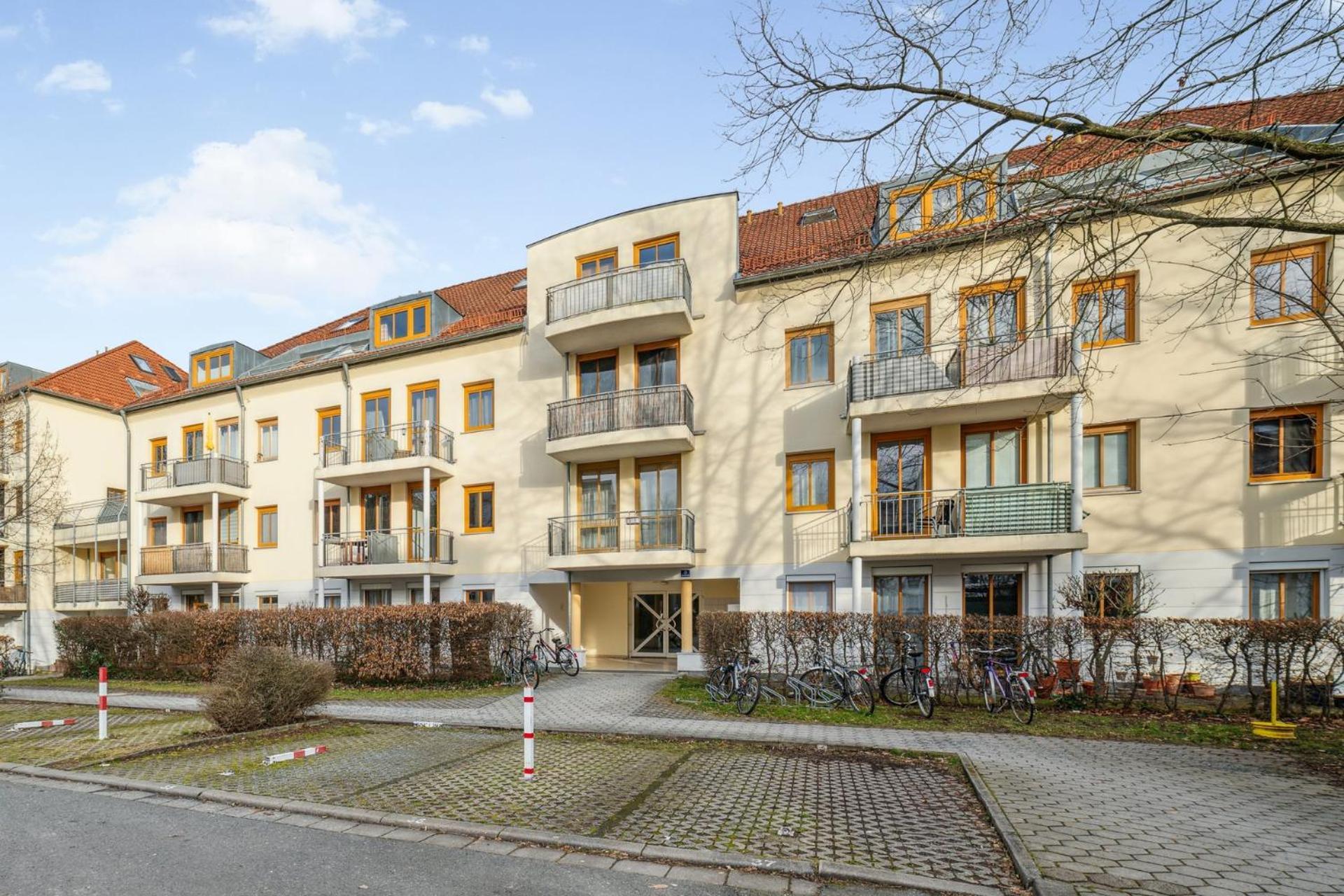 Sali Homes - Cozy Studio Near Bayreuth Train Station With Terrace, Garden View & Free Wi-Fi Extérieur photo